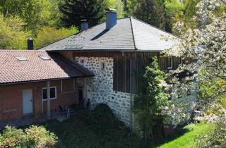 Haus kaufen in 4162 Julbach, Verborgenes Sacherl in Alleinlage - ca. 1 ha Grund