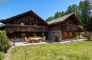 Haus kaufen in 5571 Pichl, Romantisches Chalet-Ensemble in idyllischer Lage / Lungau - Einzigartiger Rückzugsort am Bach: historisches Chalet-Ensemble mit Troadkasten