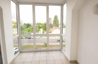 Wohnung mieten in Doktor-Marckhgott-Platz 2/08, 4470 Enns, Top 208: 2-Zimmer-Wohnung mit Wintergarten am Dr. Marckhgott-Platz