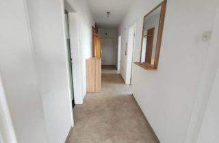 Wohnung kaufen in 4850 Timelkam, 2,5 Zimmer Wohnung mit Zweitwohnsitzgenehmigung mit Panoramablick auf den Traunstein in Timelkam
