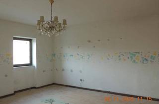 Wohnung mieten in Wienerstraße, 2630 Ternitz, Teilmöblierte 6-Zimmer Altbauwohnung mit Garten in Ternitz