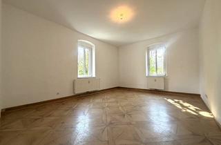 Wohnung kaufen in Frau-Hitt-Straße, 6020 Innsbruck, Schöne 2-Zimmer-Wohnung mit Baurecht in bester Lage von Hötting!