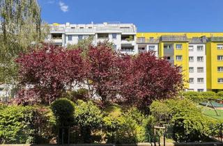 Wohnung mieten in Mitisgasse, 1140 Wien, Modern Sanierte 2-Zimmer Wohnung in Hofruhelage mit Loggia & Hochwertiger Neuausstattung