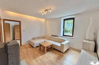 Wohnung kaufen in 6143 Statz, Sanierungsbedürftige 2-Zimmer-Wohnung mit Verglaster Loggia und Gartenanteil in Matrei am Brenner