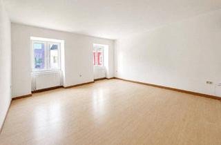 Wohnung kaufen in 4722 Peuerbach, Charmante 2-Zi-Wohnung in Peuerbach, ca. 65m², renovierungsbedürftig, € 69.000,-