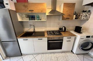 Wohnung mieten in Ettenreichgasse, 1100 Wien, 1100 Wien, Ettenreichgasse, Top 11, Wohnzimmer + kleines Kabinett, Wohnfläche 38m², Küchenzeile, Duschbad, WC, 2. Stock ohne Lift. Miete: € 450,--