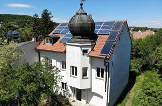 Villen zu kaufen in 2340 Mödling, Einzigartige Stadtvilla mit Zwiebelturm und romantischem Garten im Herzen Mödlings