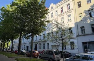 Wohnung kaufen in 1120 Wien, Renovierungsbedürftige Altbauwohnung nahe U6 & Bahnhof Meidling - Flügeltüren & Fischgrätparkett