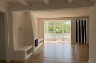 Wohnung mieten in Vogelweiderstraße 5, 4600 Wels, Tolles Altbauflair - Großzügige, Helle, Komplett Neu Renovierte Wohnung mit 3 Schlafzimmer in Zentraler Lage mit Loggia
