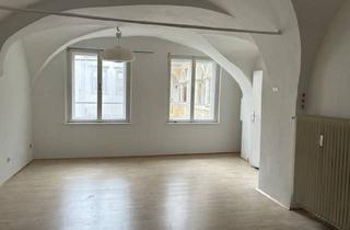 Wohnung mieten in Hauptplatz 16/14, 8010 Graz, 4-Zimmer-Wohnung im Herzen von Graz - Wg-Geeignet