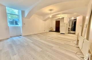Praxen kaufen in 1180 Wien, ATTRAKTIVE GEWERBEEINHEIT! - Vielseitig nutzbare Werkstattfläche mit Entwicklungspotenzial im 18. Bezirk Wiens mit ca. 80 m²!