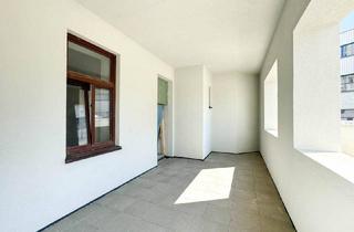 Wohnung kaufen in Linzer Straße, 1140 Wien, Sanierungsbedürftige 3-Zimmer-Wohnung mit großer Loggia