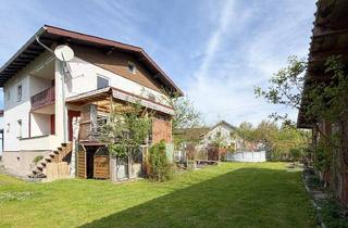 Einfamilienhaus kaufen in 5111 Bürmoos, Haus mit Charakter: Großzügiges Ein- oder Zweifamilienhaus in sonniger Waldrandlage