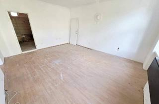 Wohnung kaufen in Hasnerstraße, 1160 Wien, Selbst gestalten! Altbauwohnung mit Renovierungsbedarf in der schönen Hasnerstraße! Perfekte Infrastruktur und Anbindung + Ruhige Fahrradstraße + Balkonanbau möglich! Jetzt zugreifen!