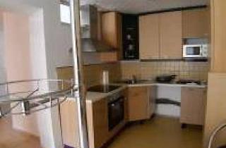 Wohnung mieten in Rudolf-Pöch-Gasse 12/10, 1140 Wien, Kurzzeitvermietung: SOFORT - 2-Zi. m. Terr., Einbaukü. o. Ablöse, U3/U4, Erker/Fußbodenhzg, Warmmiete, 50 qm