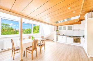 Wohnung kaufen in 1140 Wien, Stilvolle 4-Zimmer-Altbau-Dachgeschosswohnung in Ruhelage nahe U4 Hietzing