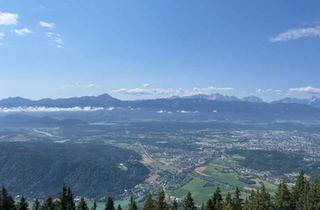 Wohnung kaufen in 9521 Treffen, Schöne Ferienwohnung mit faszinierendem Ausblick über die Kärntner Berge und Seen Welt