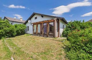 Haus kaufen in 2440 Gramatneusiedl, Renovierungsbedürftiger Bungalow mit großem Grundstück