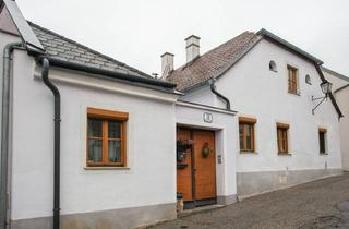Haus kaufen in Hoher Markt, Pulverturm, 3500 Krems an der Donau, Stadthaus mit 3 Wohneinheiten