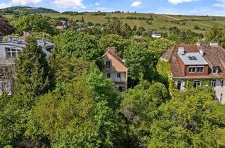 Haus kaufen in 1190 Wien, Charmantes Haus mit Garten in bester Döblinger Lage – viel Potenzial zur Neugestaltung
