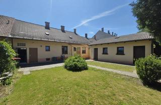 Haus kaufen in 2000 Stockerau, Charmantes Stadthaus in zentraler Lage von Stockerau - 4 Zimmer, idyllischer uneinsehbarer Garten