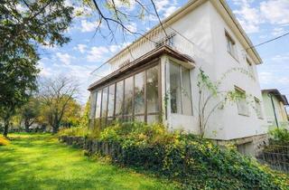 Einfamilienhaus kaufen in 2500 Baden, Zeitloses Einfamilienhaus (General-Sanierungsbedürftig) auf Großem Grundstück in Schönem Wohngebiet