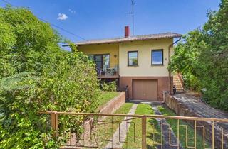 Einfamilienhaus kaufen in 7132 Frauenkirchen, Gemütliches Einfamilienhaus aus den 70er- Jahren mit großem Garten in ruhiger Lage