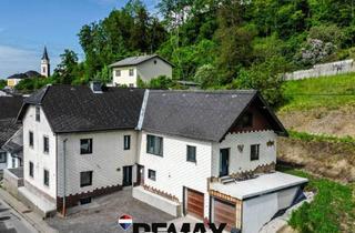 Haus kaufen in 4902 Wolfsegg am Hausruck, Mehrparteienwohnhaus mit 3 Getrennten Wohneinheiten & Panoramaaussicht in Wolfsegg am Hausruck
