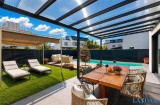 Villen zu kaufen in 2333 Leopoldsdorf, ++NEU++ Exklusive Designvilla mit Pool - Garten, Dachterrassen und luxuriöser Ausstattung in Leopoldsdorf