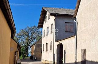 Bauernhäuser zu kaufen in 3643 Maria Laach am Jauerling, Ehemaliges Bauernhaus mit malerischen Innenhof