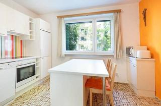 Wohnung kaufen in Akademiestraße, 5020 Salzburg, Klar Strukturierte 3-Zimmer Wohnung in Zentraler Lage mit Balkon und Entwicklungspotenzial