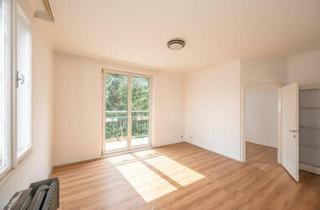 Wohnung kaufen in Bujattigasse, 1140 Wien, ++NEU++ Bright 1.5-Room Apartment with Separate Kitchen and Balcony in Need of Modernization