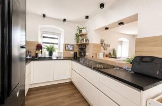 Haus kaufen in 8321 Sankt Margarethen an der Raab, Wohnkomfort Trifft Potenzial - Modernisiertes Haus mit Nebengebäude