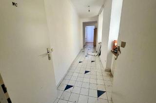 Wohnung kaufen in 1140 Wien, Schnäppchen! Sanierungsbedürftige 2,5 Zimmer Wohnung im 2.ten Liftstock