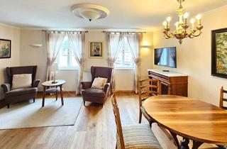 Wohnung mieten in Mönchsbergaufzug, Festspielhaus, 5020 Salzburg, Altstadt-Zauber Modern Interpretiert: Stilvoll-Modern Möbliertes 2-Zimmer-Apartment