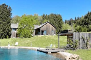 Einfamilienhaus kaufen in 5211 Flörlplain, Außergewöhnliches Einfamilienhaus in Holzbauweise mit Schwimmteich in absoluter Ruhelage