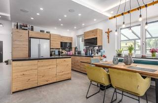 Einfamilienhaus kaufen in 5223 Pfaffstätt, Exklusives Traumhaus mit Smart-Home-Technologie, Großem Garten und Hochwertiger Ausstattung