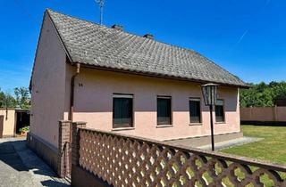 Haus kaufen in 7024 Hirm, Bungalow mit (Feuchtigkeitsschäden) Garage und Nebengebäude zu verkaufen