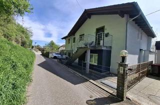 Einfamilienhaus kaufen in 4451 Garsten, GROßZÜGIGES ZWEIFAMILIEN- BZW. MEHRGENERATIONENHAUS MIT POOL UND PV-ANLAGE