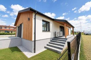 Haus kaufen in Kurtacker, 7503 Großpetersdorf, SONNENUNTERGÄNGE INKLUSIVE – EXKLUSIVER DESIGN-BUNGALOW MIT 5 ZIMMERN, PHOTOVOLTAIK & 750 M² GRUND!