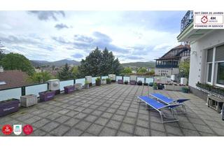 Villen zu kaufen in 2560 Berndorf, Einzigartige Villa mit Fernblick, Terrassen & 1.759 m² Eigengrund ️
