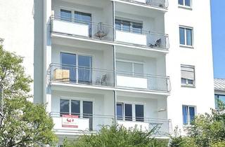 Wohnung kaufen in Zentrum, Bushaltestelle, Strandbad, Restaurants, City Xpress,, 5700 Zell am See, 5700 Zell am See; Ca. 95 m² Wohnung mit Viel Potential ! Raffinierter Grundriss, 2 Balkone, Kachelofen, Lift im Haus, Ideal Als Personalwohnung