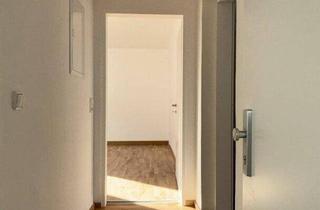 Wohnung mieten in Leo-Gabler-Straße, 4400 Steyr, L(i)ebenswerter Neustart in Steyr Münichholz: stilvoll sanierte Wohnung mit ebenerdiger Dusche, hochwertigen Böden und großzügiger Raumaufteilung – perfekt für Zwei!