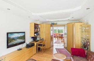 Wohnung mieten in Linzerstrasse 25/7, 4073 Wilhering, Voll möbliert & ab September verfügbar – Gemütliche 3-Zimmer-Wohnung mit Kamin, Loggia und traumhaftem Grünblick