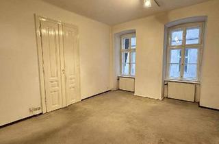 Wohnung kaufen in Lazarettgasse, 1090 Wien, Sanierungsbedürftiger Altbau-Eigentum im 9., Bezirk