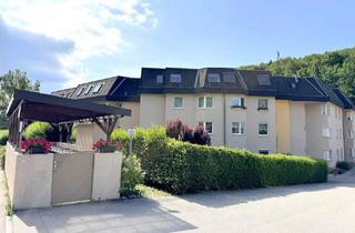 Wohnung kaufen in 3001 Mauerbach, Teilrenovierte Letztstockwohnung mit Süd-Ost Loggia und Eigentums-Autoplatz