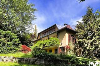 Villen zu kaufen in 9220 Velden am Wörther See, Charmante Villa in Toplage mit großem Grundstück
