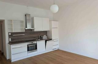 Wohnung kaufen in Handelskai, 1200 Wien, Charmante 2-Zimmer-Altbauwohnung mit Balkon Nahe Handelskai