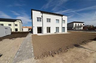 Haus mieten in 4800 Attnang, Jetzt mieten / Kaufoption! Traumhafte Neubau Doppelhaushälften 128 m² Wfl. mit Büro / Galerie, Dachterrasse, Eigengarten & Garage in Attnang-P.