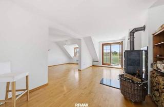 Wohnung mieten in 2020 Hollabrunn, Großzügige Wohnung mit Balkon und 2 PKW-Stellplätze: Wohnen in zentraler Lage von Hollabrunn!